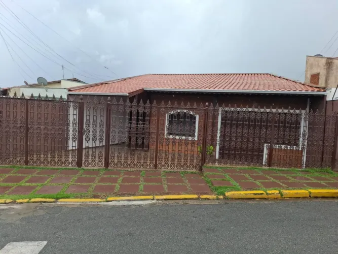 Casa para Venda em Várzea Paulista, Vila Tupi, 3 dormitórios, 1 suíte, 2 banheiros, 3 vaga