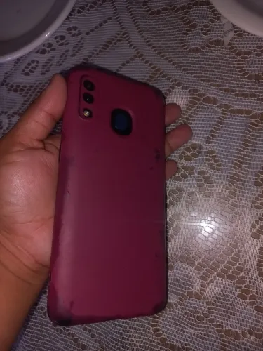 Samsung Galaxy A20