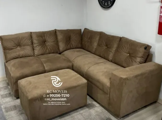 Sofá de Canto com Puff Material suede D33 Confortável Direto da Fábrica