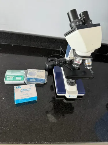 Microscópio Biológico Binocular Digilab DI-116B - Funcionando Perfeitamente