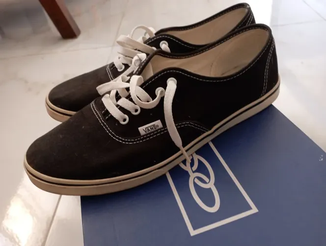 Tênis Vans Authentic Low Pro - 40