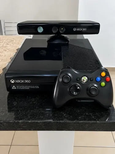 Xbox 360 super slim desbloqueado +kinect e vários jogos