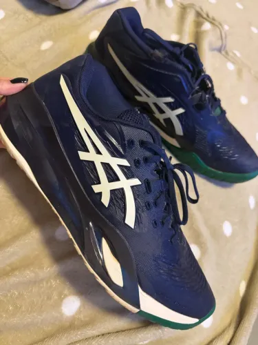 Tenis asics para jogar tênis azul marinho