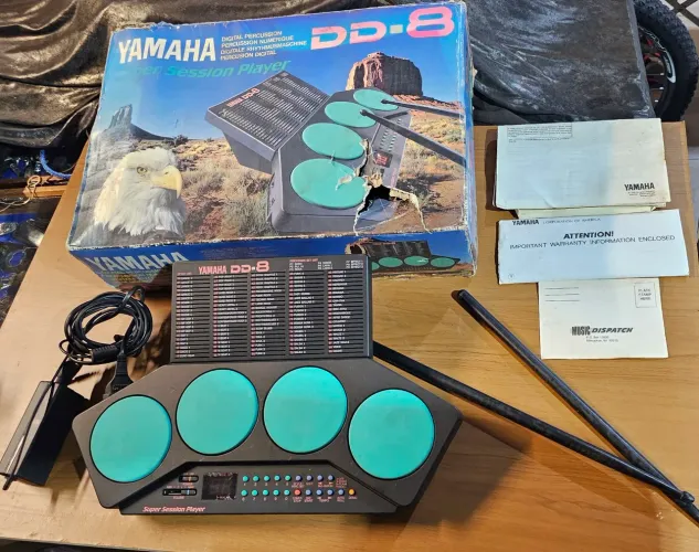 Bateria da Yamaha na caixa