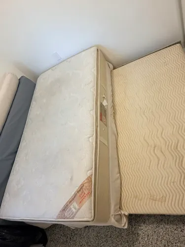 Cama solteirão/viúva com cama auxiliar