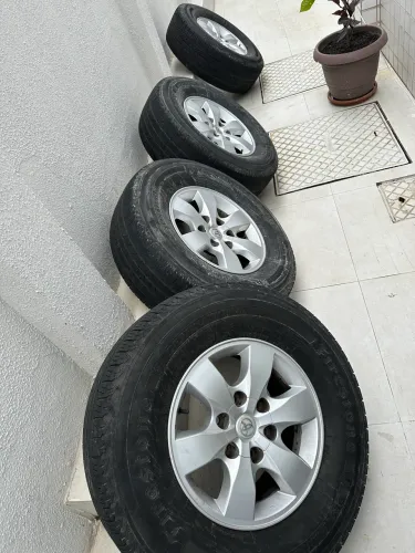 Rodas original Hilux 