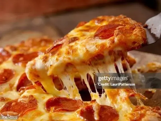 TEMOS VAGAS PIZZAIOLO /AUXILIAR