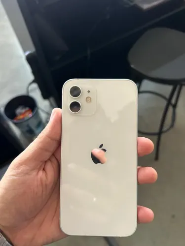 iPhone 12 128GB Branco