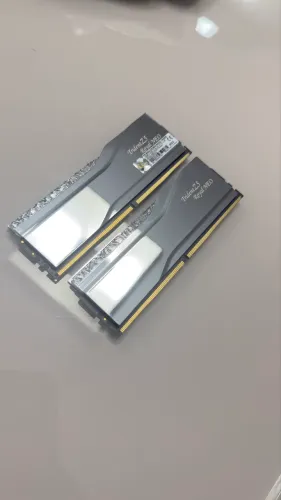 MEMÓRIA GSKILL TRIDENT Z5 ROYAL NEO RGB DDR5 6000 2x16GB CL28