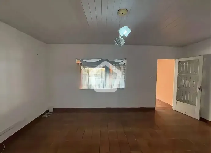 Casa de 2 Quartos em Vila Piaui, São Paulo - 250m² de Área!