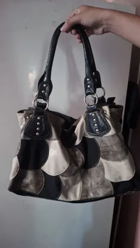 Bolsa de Ombro Patchwork Y2K Preta e Bege - Estilo Vintage Anos 2000