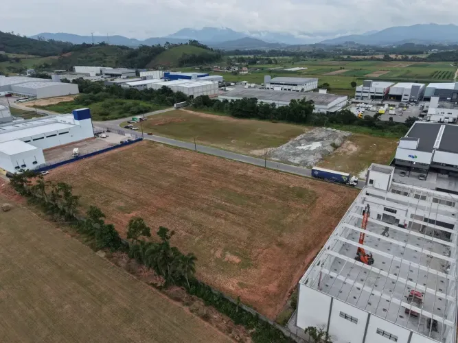 Terreno de 10.230,78mts - Plano - Condomínio Industrial - Biguaçu - SC