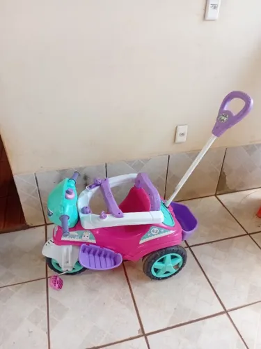 Triciclo infantil 