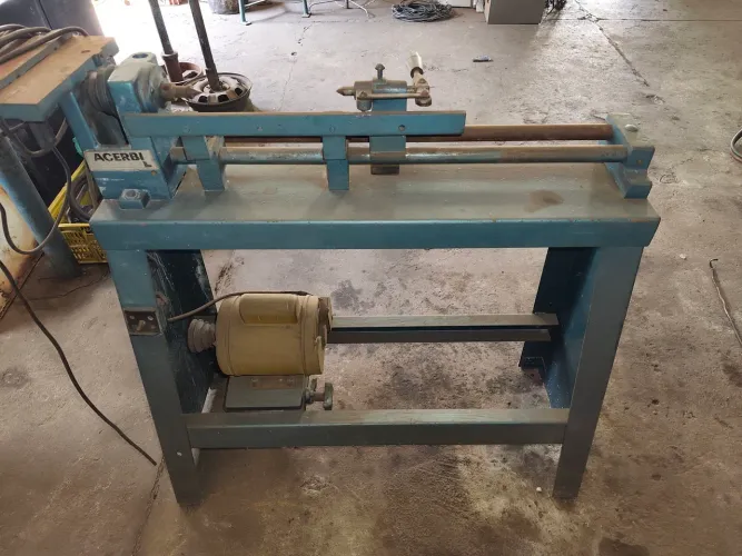 Torno para madeira ACERBI