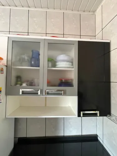 Armario de cozinha usado em bom estado  4 peças branco/preto 