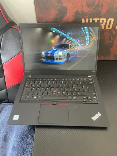 Lenovo ThinkPad T490 | Intel i5 8ª Geração | 8GB RAM | SSD 256GB | Windows 11 | Impecável