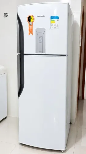 Geladeira Frost Free Panasonic NR-BT40 387L 220Volts