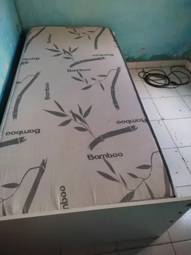 Vende-se bicama de solteiro com 2 gavetas 