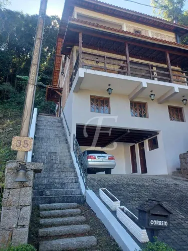 Casa com 3 dormitórios à venda, 600 m² por R$ 880.000,00 - Serra da Cantareira - Caieiras/