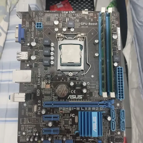 Kit Placa-mãe ASUS H61 + Intel Core i3-3240 + 8GB DDR3