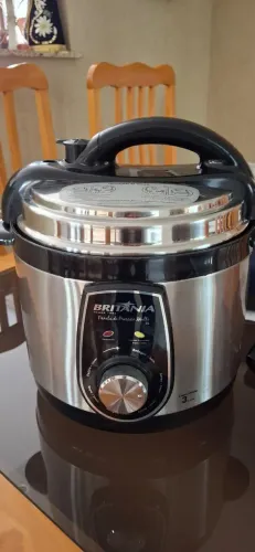 Panela de Pressão Elétrica Britânia 3L - Troca da cuba ou retirada de peças