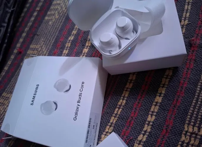 Fone de ouvido Galaxy Buds Core Samsung