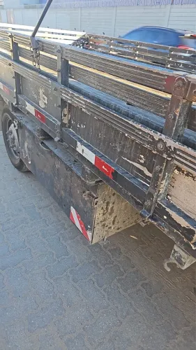 Carroceria de madeira iveco 4 30 metros. Ano 2011