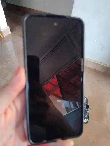 Smartphone Motorola usado bem conservado 