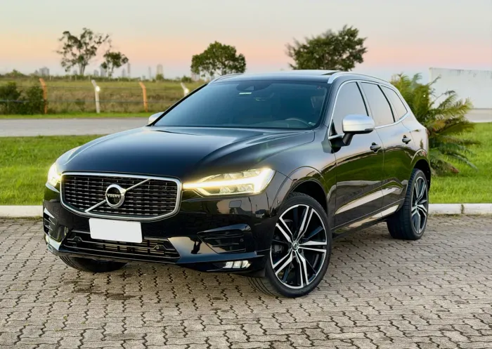 Volvo XC 60 T-5 R-design 2.0 AWD 5P 2018
