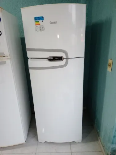 Vendo frigobar Midea 