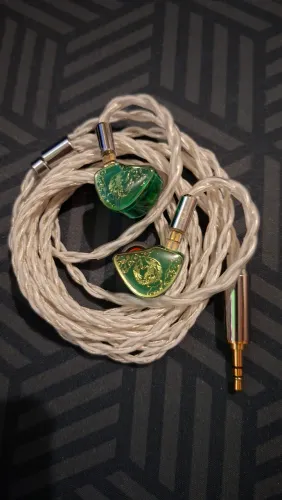 Cabo de atualização para fones KZ e semelhantes iEM (novo)