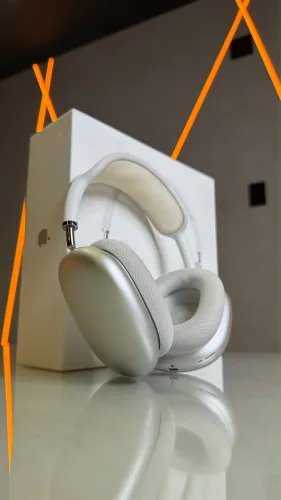 AIRPODS MAX USB/ LIGHT SEMI NOVO COM 6 MESES DE GARANTIA!!