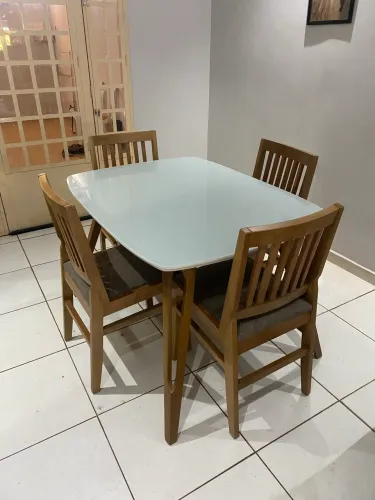 Mesa luxo 4 cadeiras