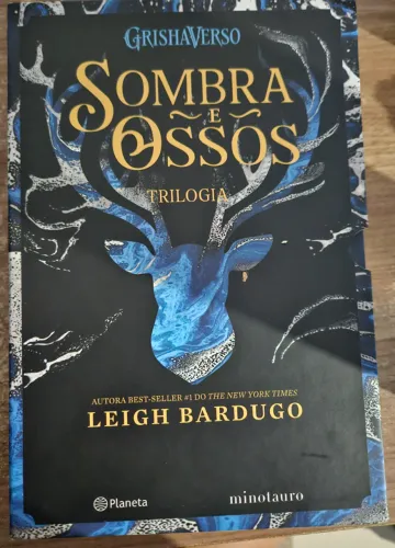 Trilogia Sombra e Ossos