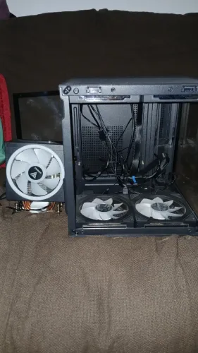 Gabinete Pichau Atom com 4 fans + CPU Cooler Gamdias Brinde