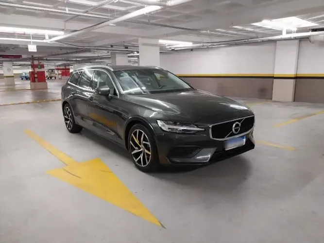 Volvo V60 T-5 Momentum 2.0 245cv 5P 2019