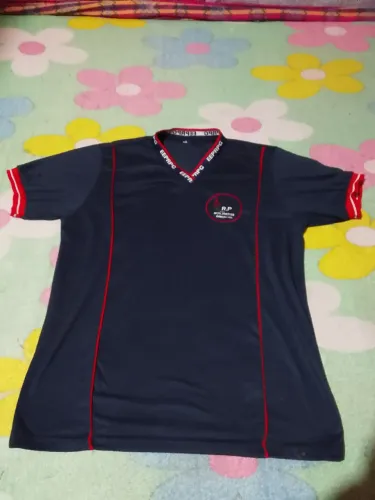 Blusa escolar.  E.E. Prof.ª Ruth Prestes