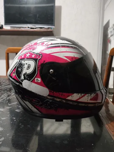 Vendo o capacete marca Peels R$150.  Tam. 58