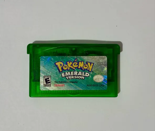 Pokémon Emerald Original Nintendo GBA 