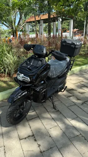 Tank com Baú 1000w Limitada Scooter Elétrica