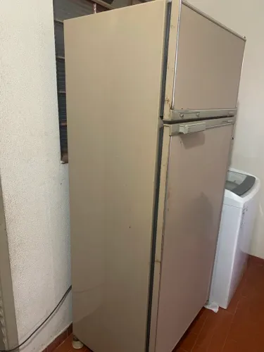 Geladeira Brastemp 440 litros antiga funcionando perfeitamente faço a entr