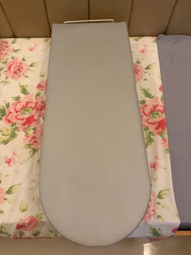 Tábua de passar roupa portátil