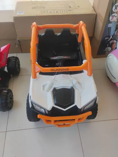 Carrinho elétrico infantil com controle