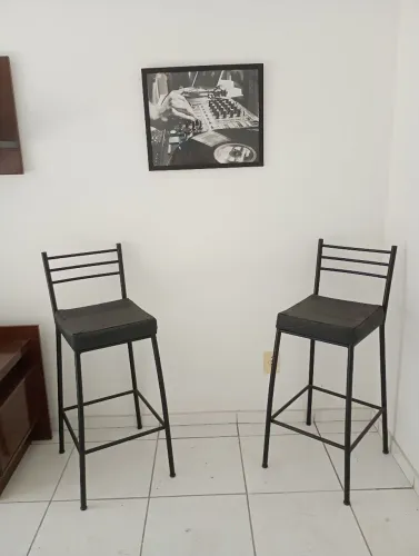 Banqueta Alta em Aço 75cm Preto Paris Metalnew (preço referente ao par)
