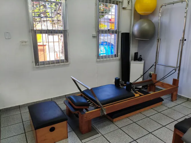 Vendo Aparelhos de Pilates -- Reformer Torre