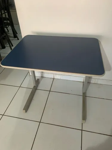 Mesa / escrivaninha para computador 