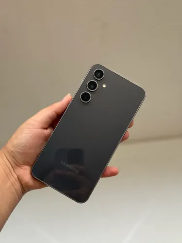 Samsung S23fe preto