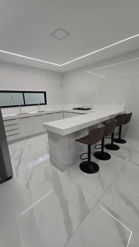 Casa no Alphaville Ceará 1 e 2, disponível pra locação, casa grande 5 suítes + DCE