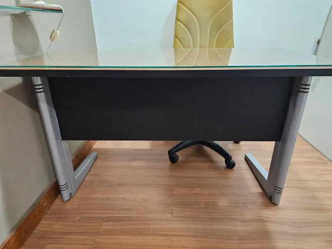 Escrivaninha super nova