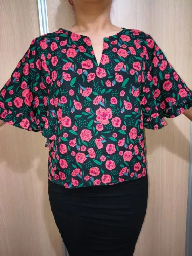 Blusa florida vermelho 
